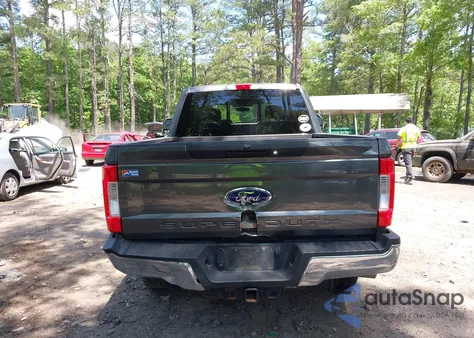 2019 Ford F-250 Xl из США, поврежденный, VIN 1FT7W2B62KEF63891